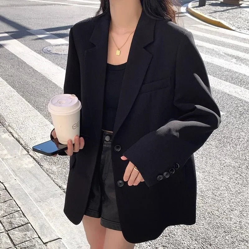 Women's Single-Breasted Blazer with Structured Shoulders - 8