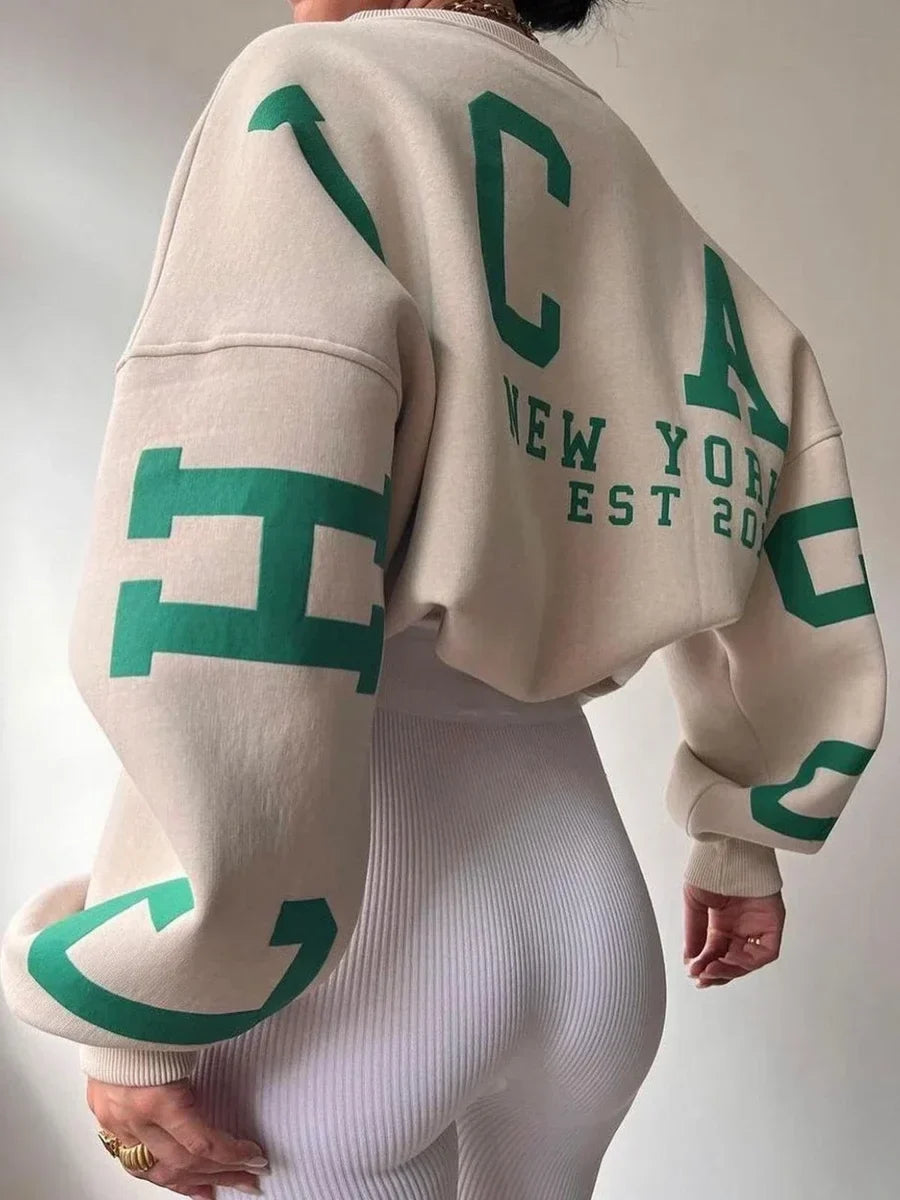 Women's Oversized Sweatshirt with City Print and Crew Neck - 2