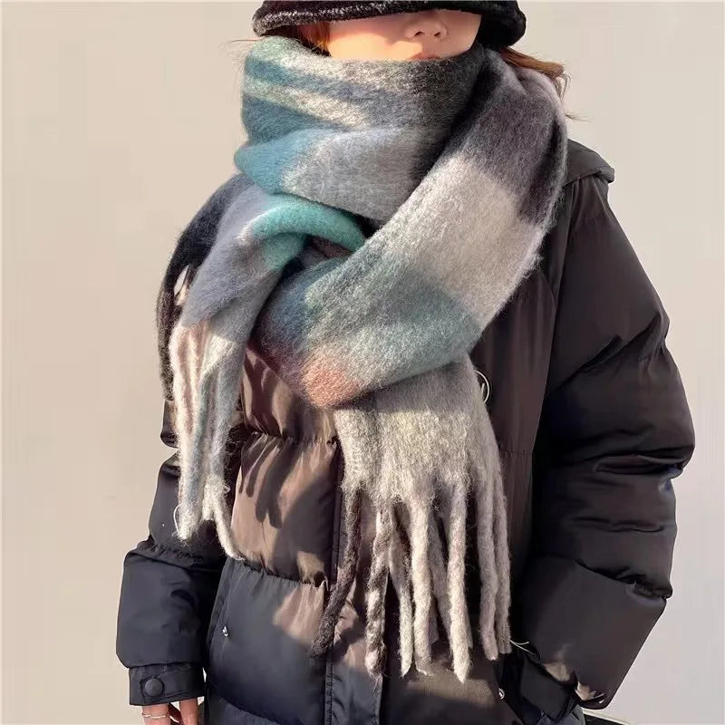Women's Oversized Checked Scarf with Fringed Edges - White