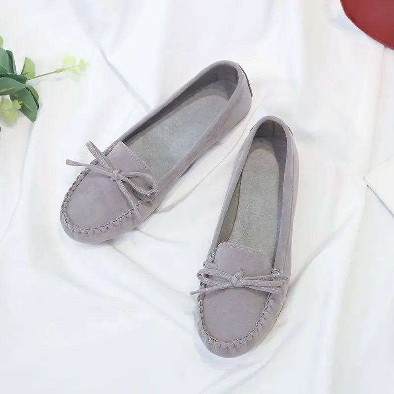 Women's Slip-On Loafer Flats with Bow Detail - Gray