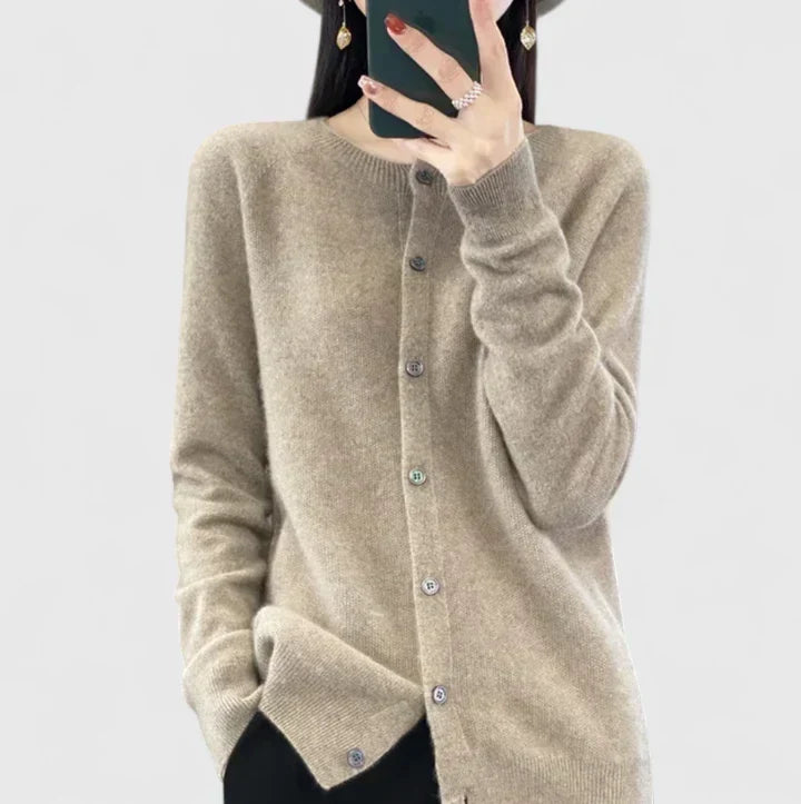 Women's Cardigan with Round Neck and Single-Breasted Button Fastening - Brown
