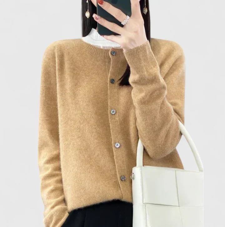 Women's Cardigan with Round Neck and Single-Breasted Button Fastening - Camel