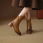 Women's Ankle Boots with Block Heel and Zip Fastening - Brown