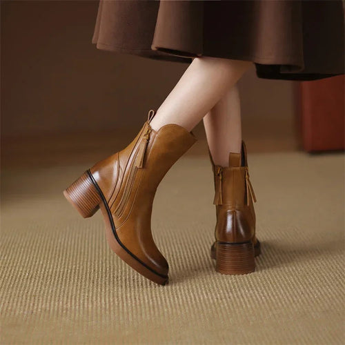Women's Ankle Boots with Block Heel and Zip Fastening - Brown