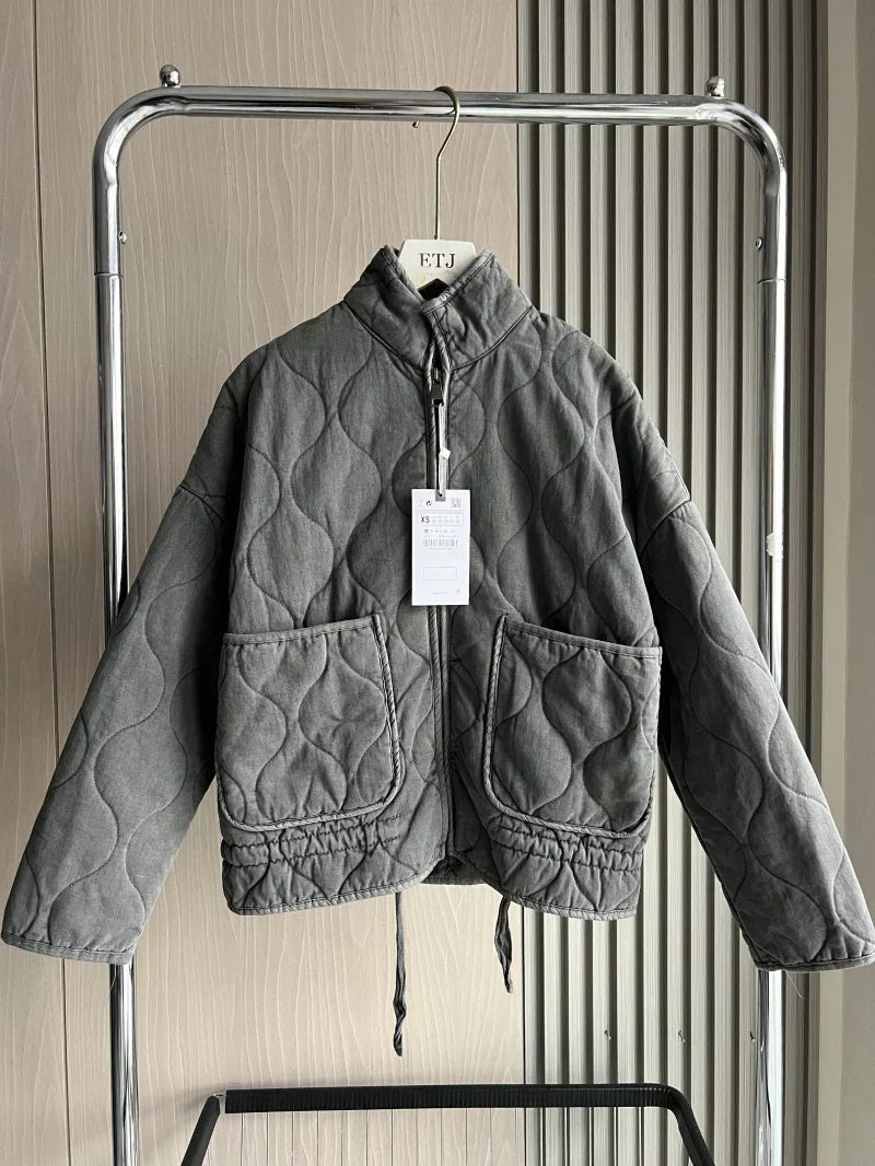 Women's Quilted Jacket with Pockets and Drawstring Waist - 8