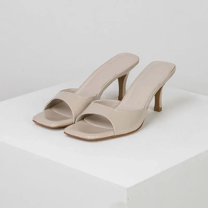 Women's Heeled Sandal with Square Toe - 5