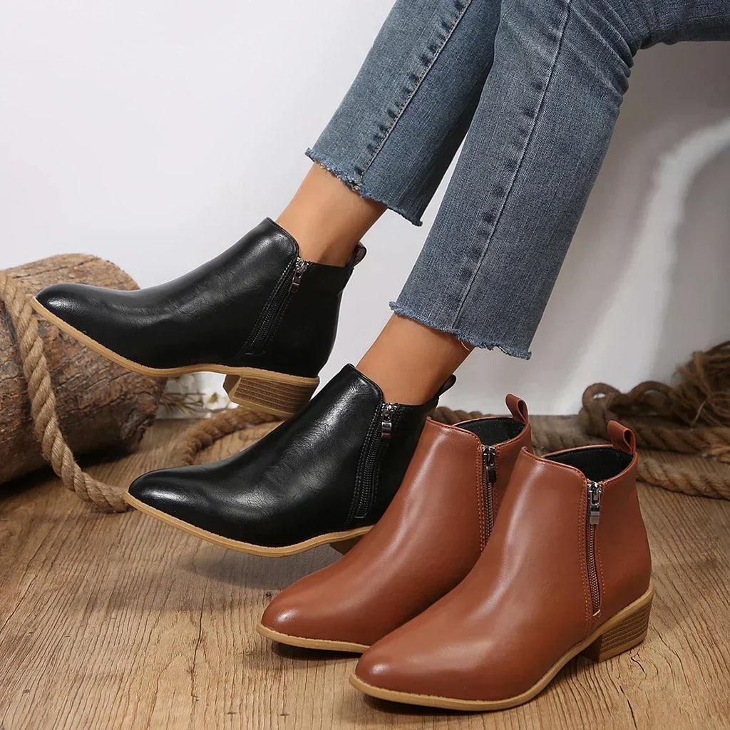 Women's Ankle Boots with Side Zip and Block Heel - 7
