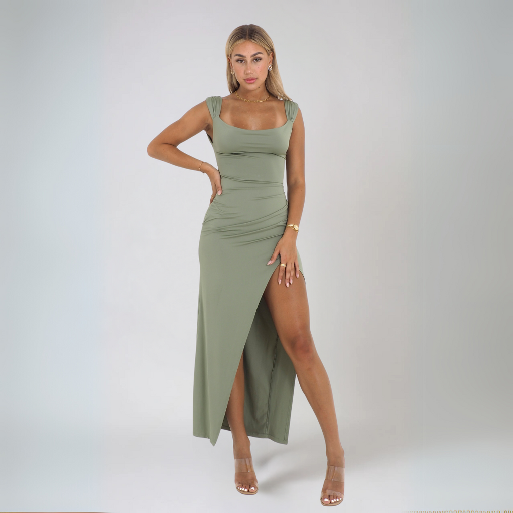 Women's Fit and Flare Midi Dress with Sweetheart Neckline - 3