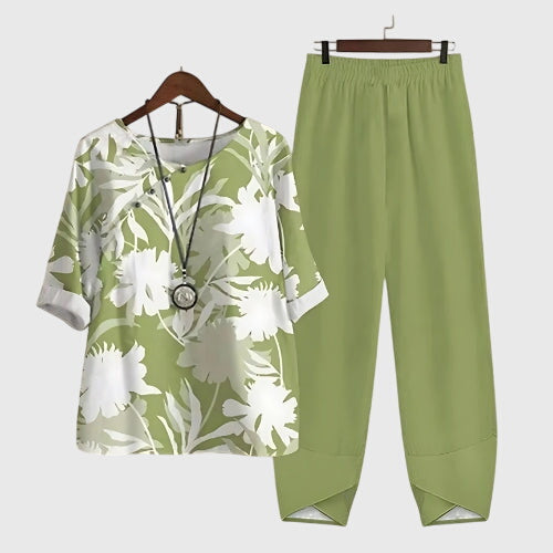 Women's Two Piece Set with Butterfly Print and Relaxed Fit - Green