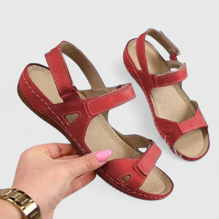 Women's Sandals with Adjustable Straps and Wedge Sole - 7