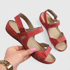 Women's Sandals with Adjustable Straps and Wedge Sole - 7
