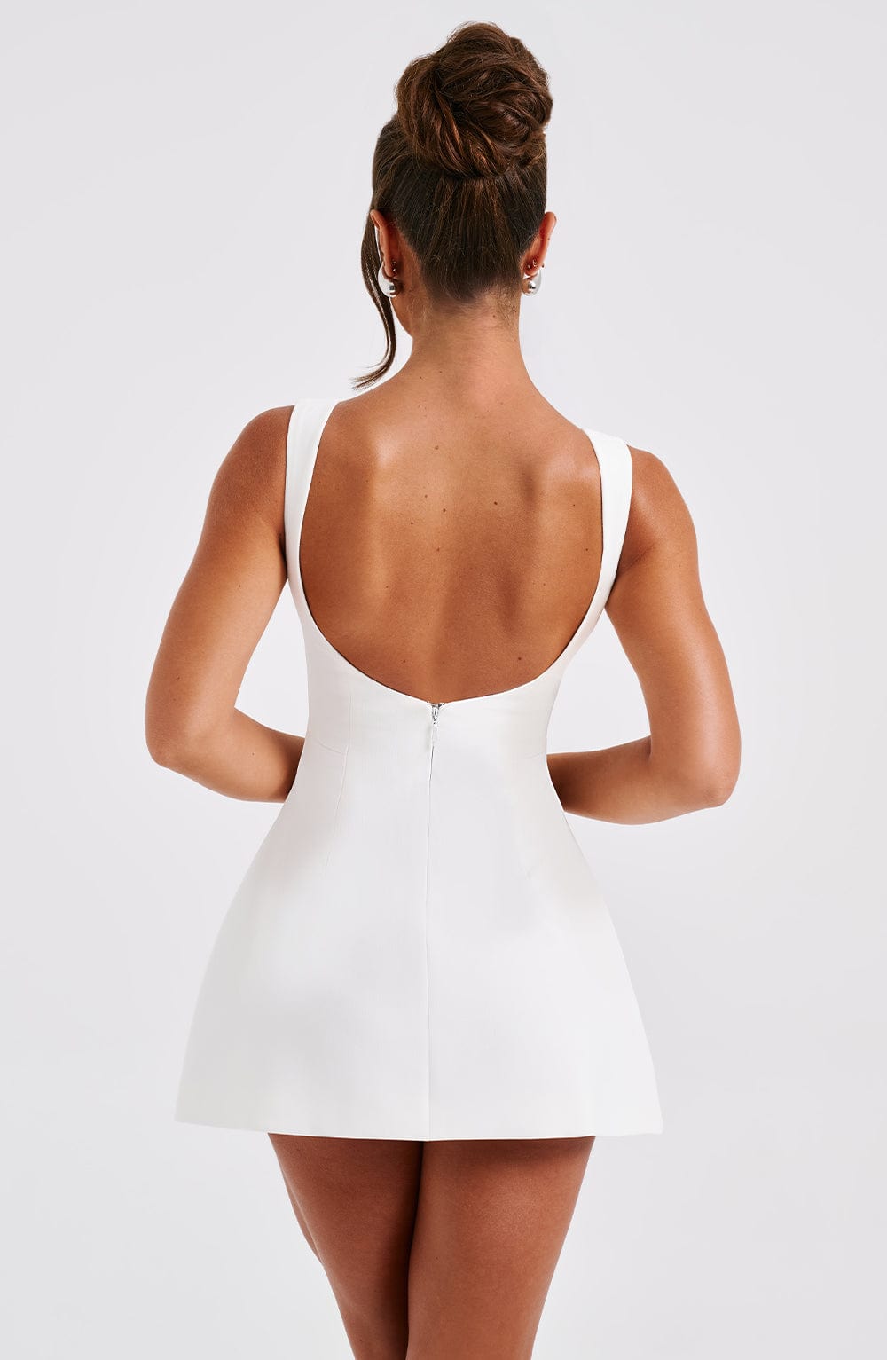 Women's Sleeveless Mini Dress with Boat Neck and A-Line Skirt - 3