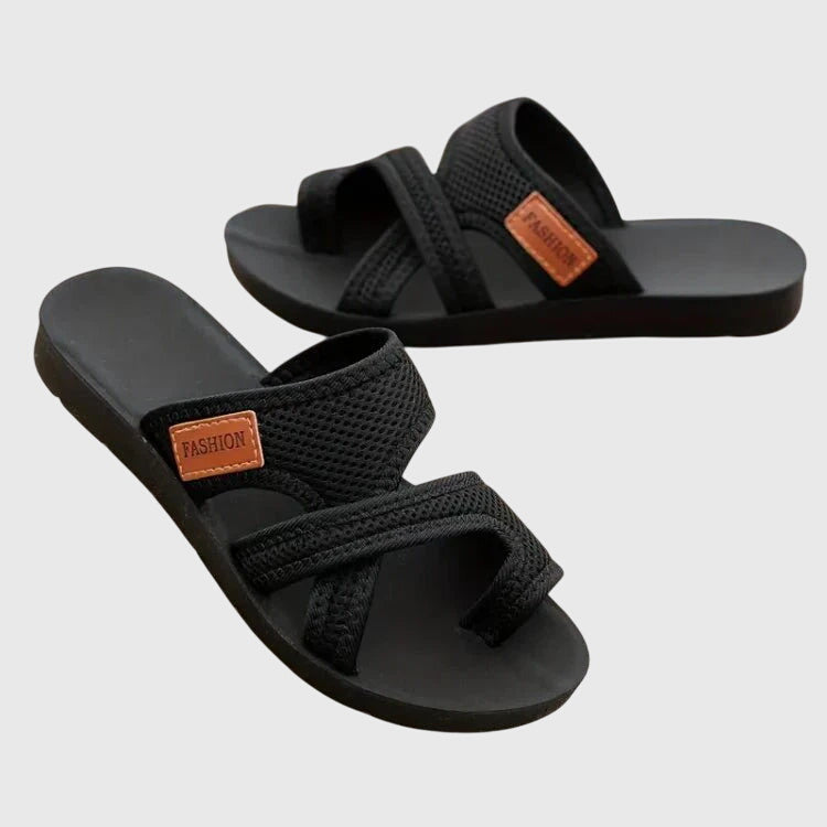 Women's Sandals with Crossover Straps and Cushioned Sole - 7