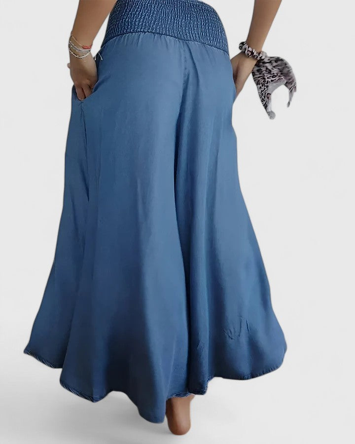 Women's Wide-Leg Trousers with Smocked Waistband - 3