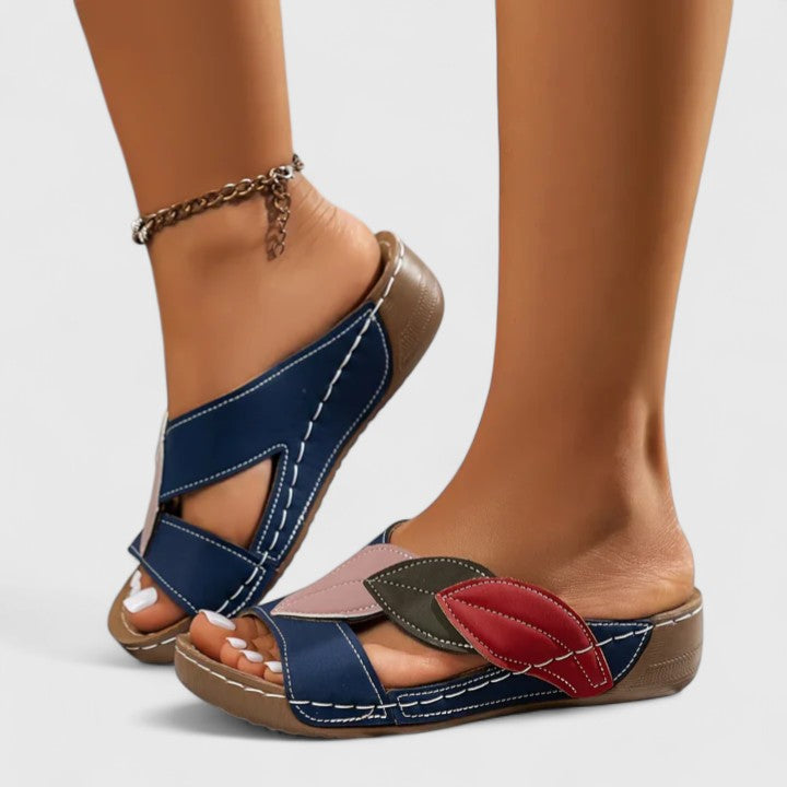 Women's Sandals with Leaf-Cut Straps and Wedge Sole - 8