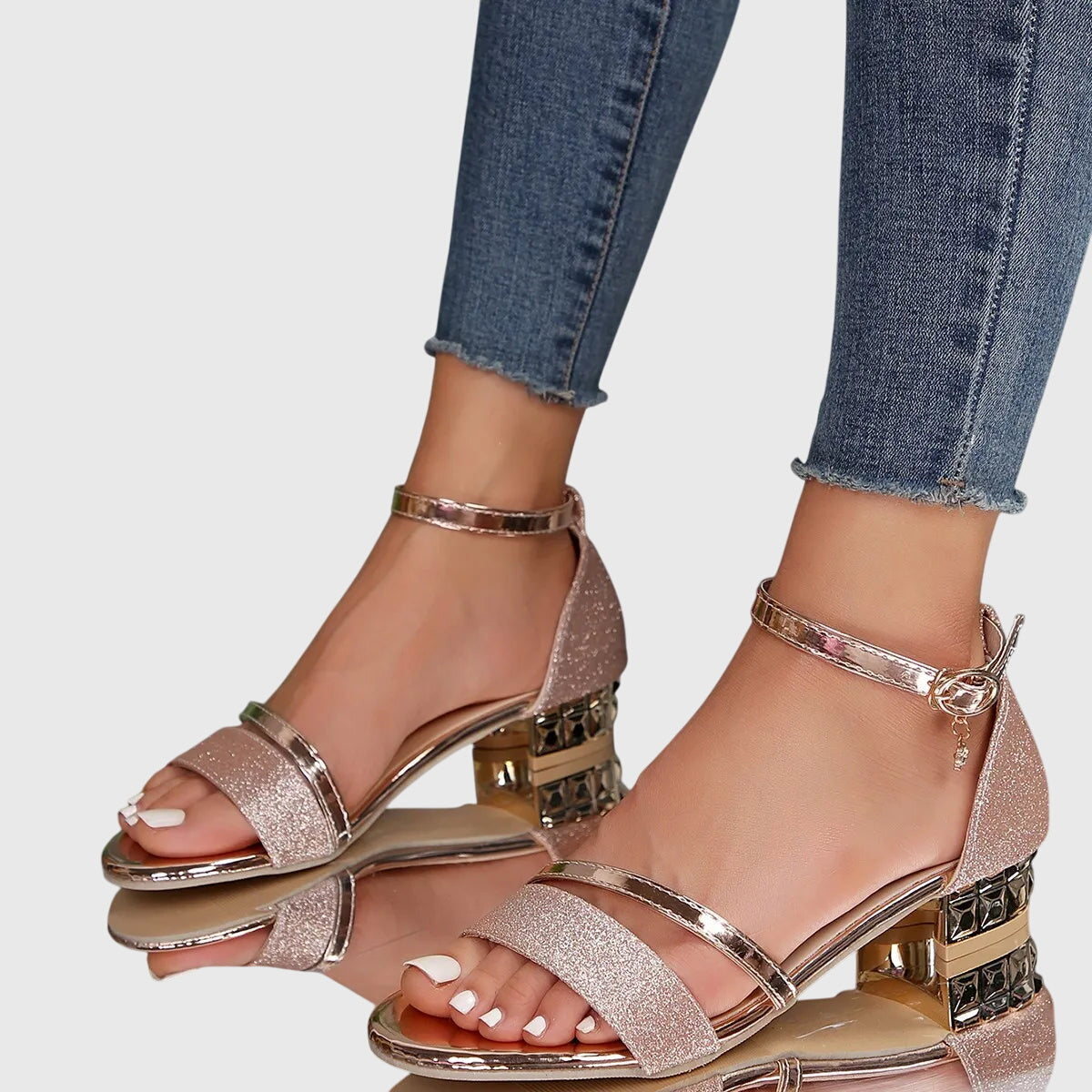 Women's Heeled Sandals with Ankle Strap and Block Heel - 6