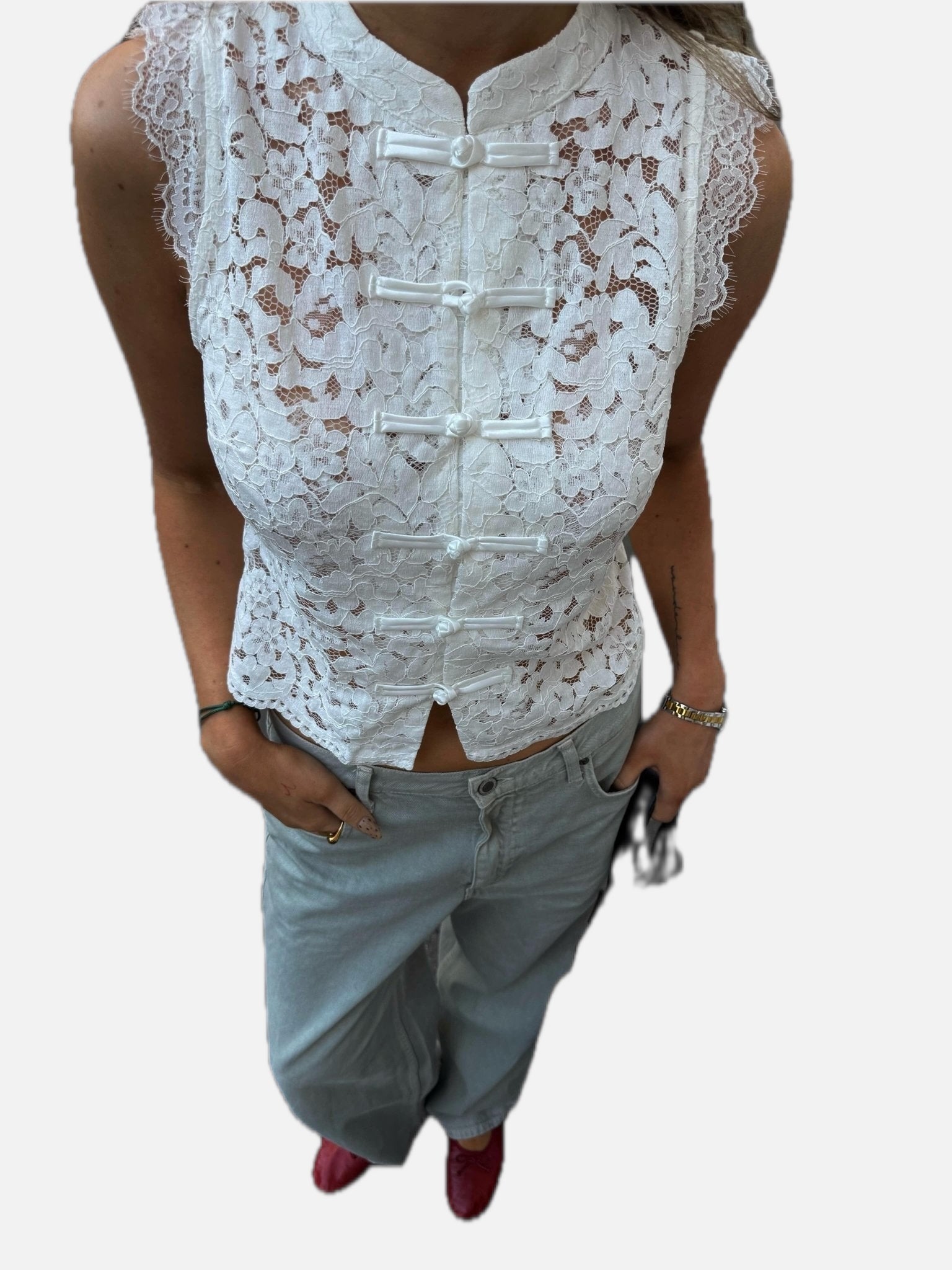 Women's Sleeveless Lace Top with Mandarin Collar