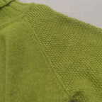 Women's Oversized Turtleneck Jumper with Ribbed Cuffs - 3