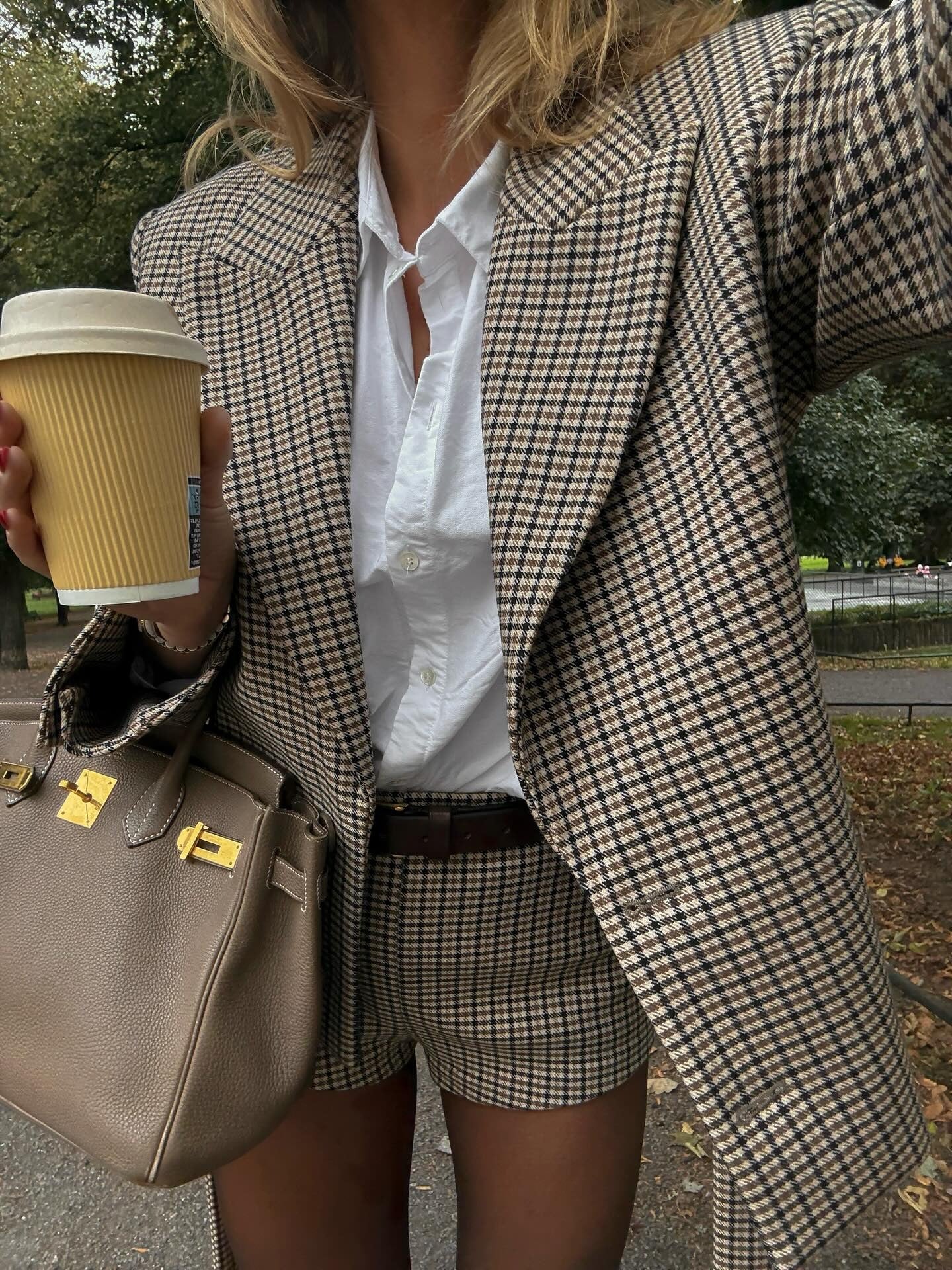 Women's Retro Blazer with Notch Lapel and Tailored Fit - 4