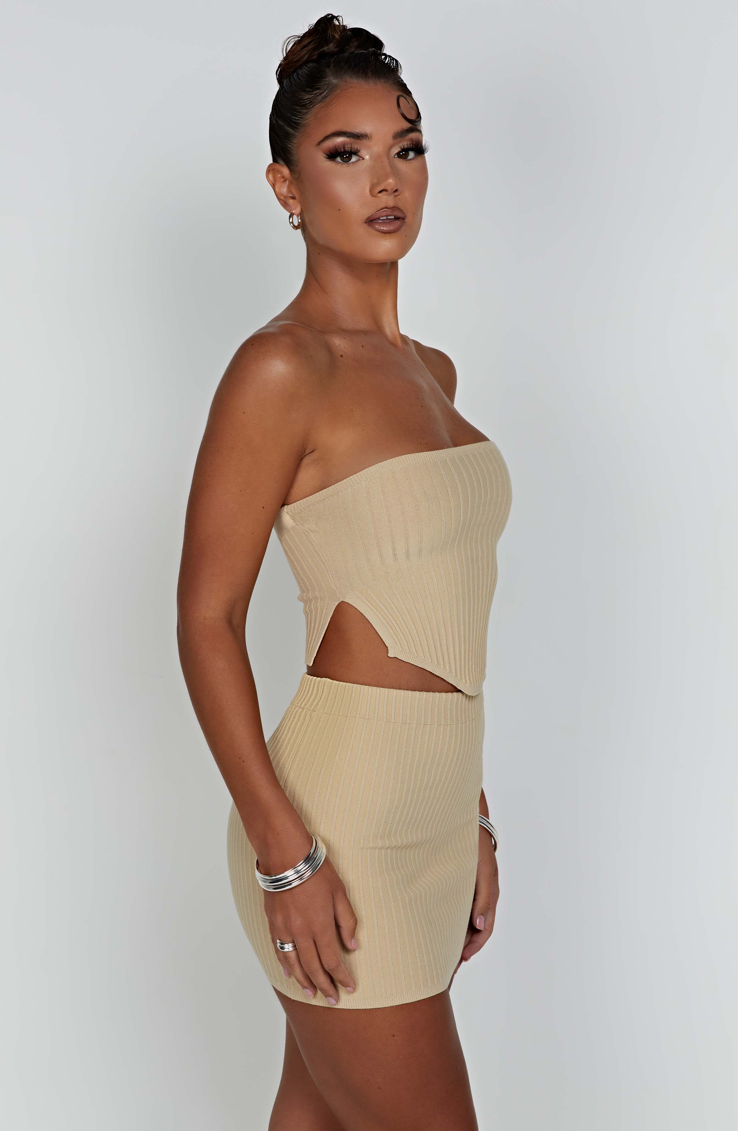 Women's Ribbed Bodycon Mini Dress Strapless with Sleek Fitted Silhouette - 8