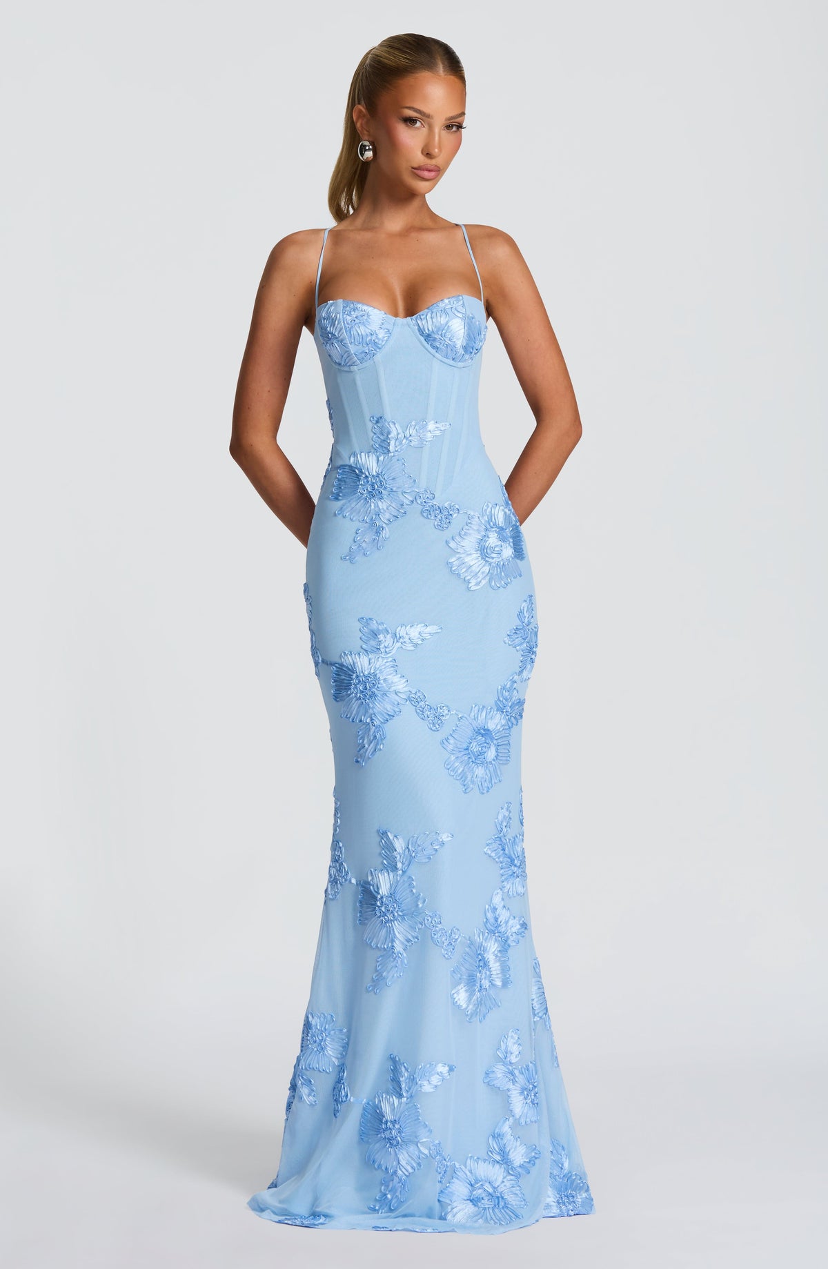 Women's Corset Maxi Dress with Floral Appliqué and Sweetheart Neckline - 2