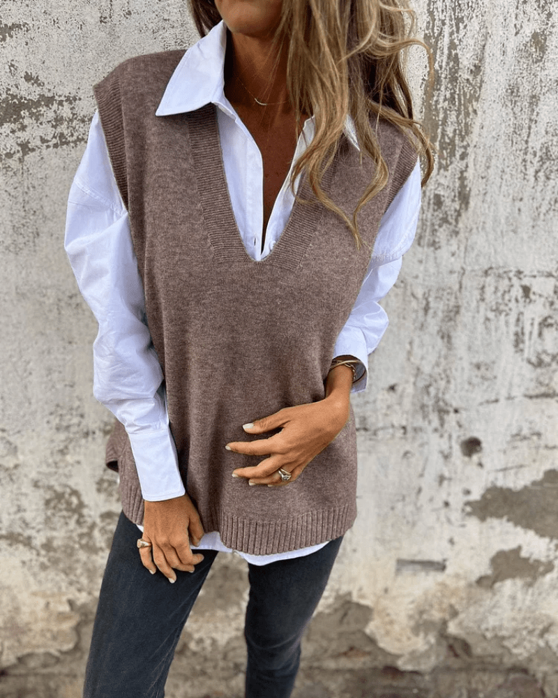 Women's Knitted Tank Top with V-Neck - Grey/Brown
