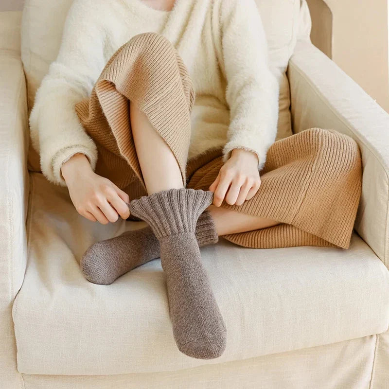 Thick Fleece Lined Socks with Non-Slip Grips Five Pair Pack - 7