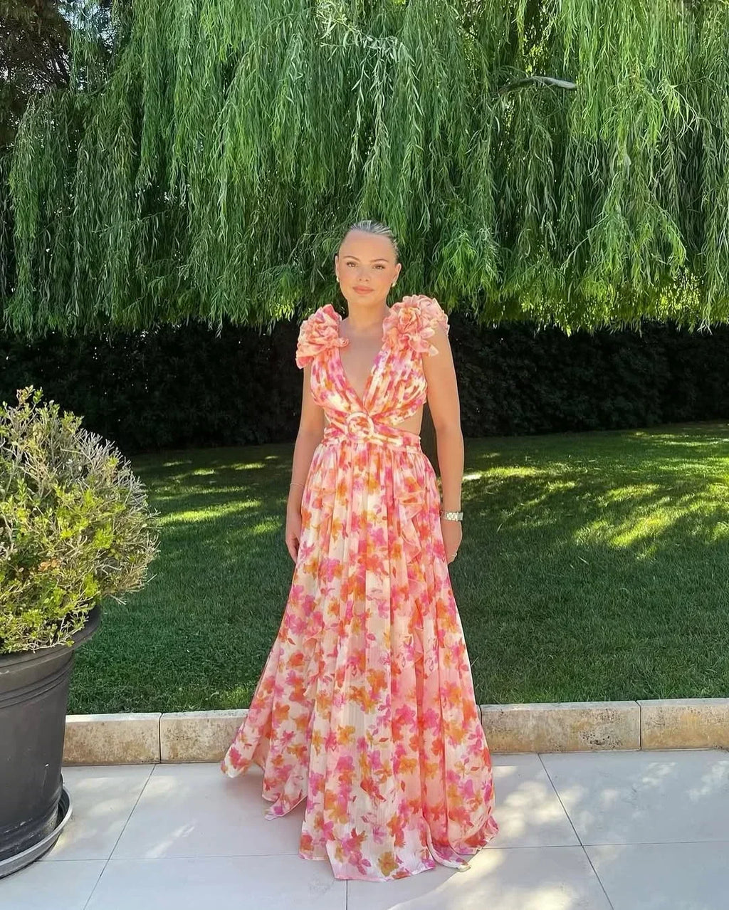 Women's Sleeveless Floral Maxi Dress with V-Neck and Cutout Waist - 5