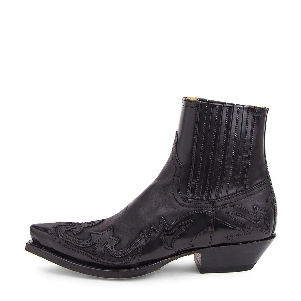 Unisex Western Boots with Stacked Heel and Pointed Toe - Black