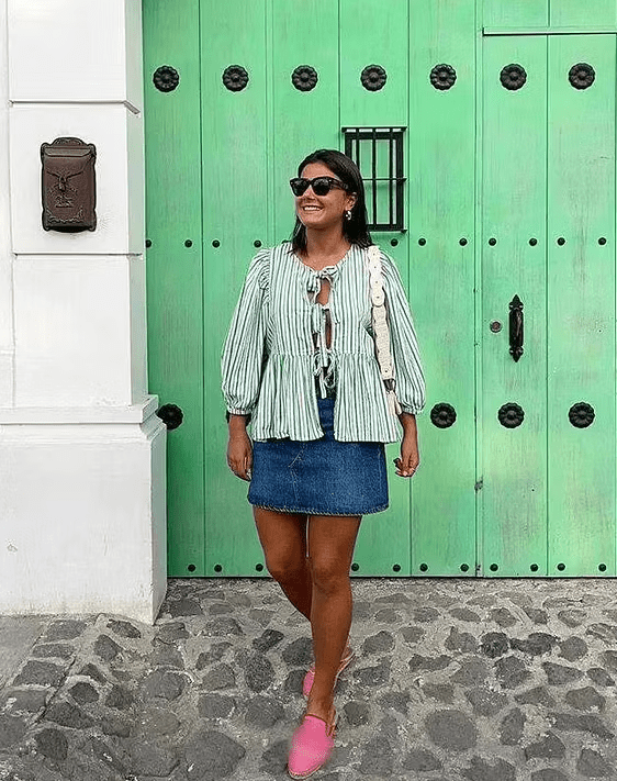 Women's Striped Blouse with Puff Sleeves and Tie Front - 6