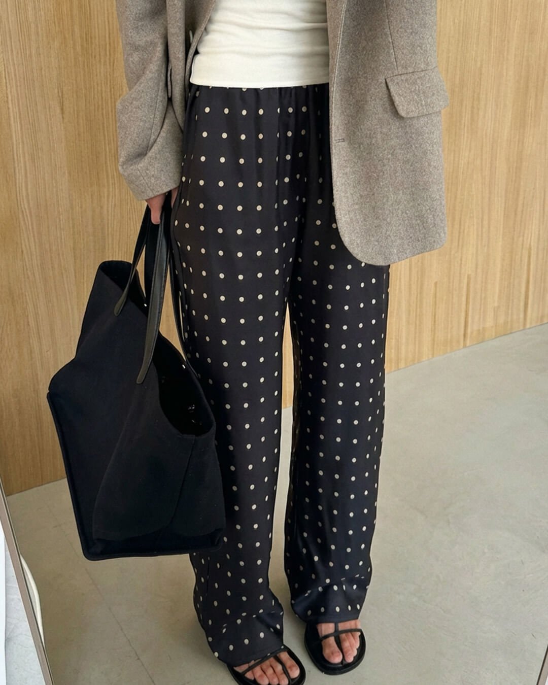 Women's Straight Leg Trousers with Polka Dot Print - 2