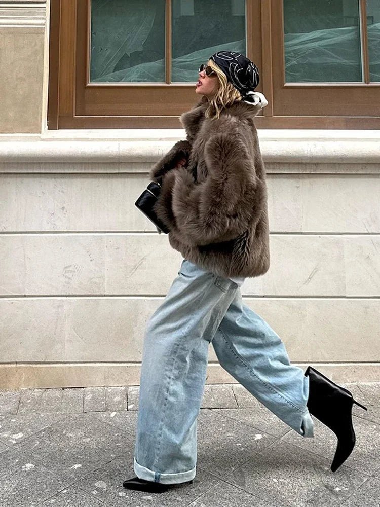Women's Faux Fur Coat with Snap Buttons and Plush Texture - 3