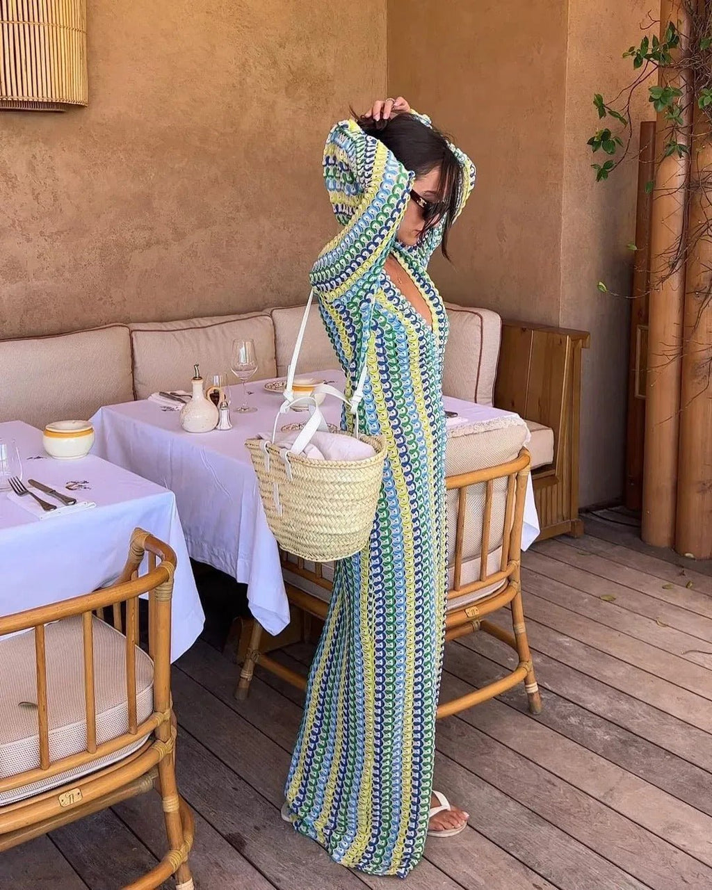 Women's Maxi Dress with V-Neck and Striped Print - 10