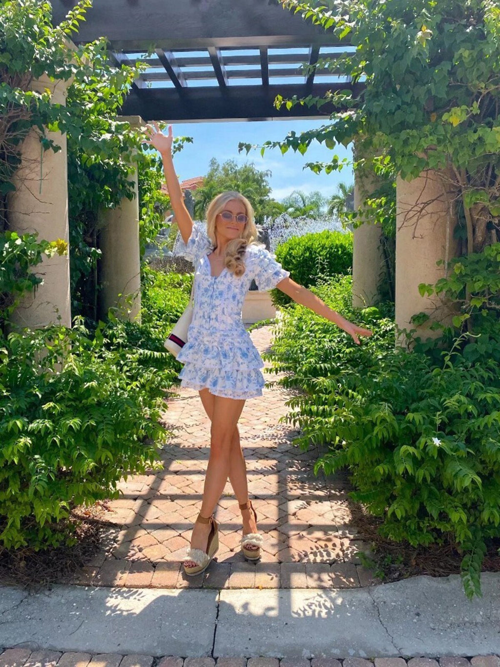 Women's Mini Dress with Ruffle Sleeves and V-Neck - 6