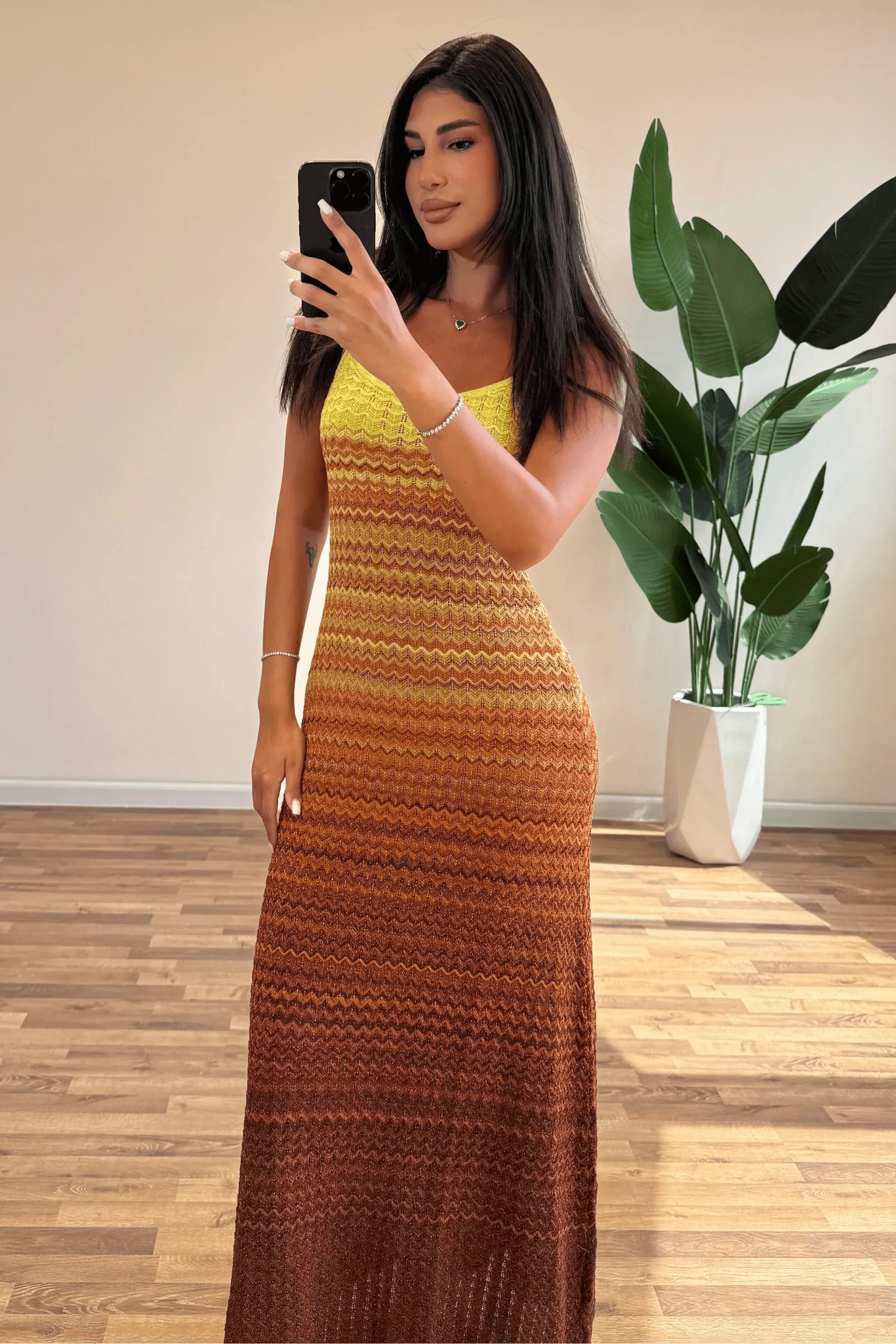 Women's Knit Maxi Dress Sleeveless with Scoop Neck and Ombre Pattern - 7
