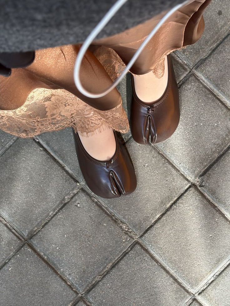 Women's Split Toe Ballet Flats with Cushioned Footbed - Brown