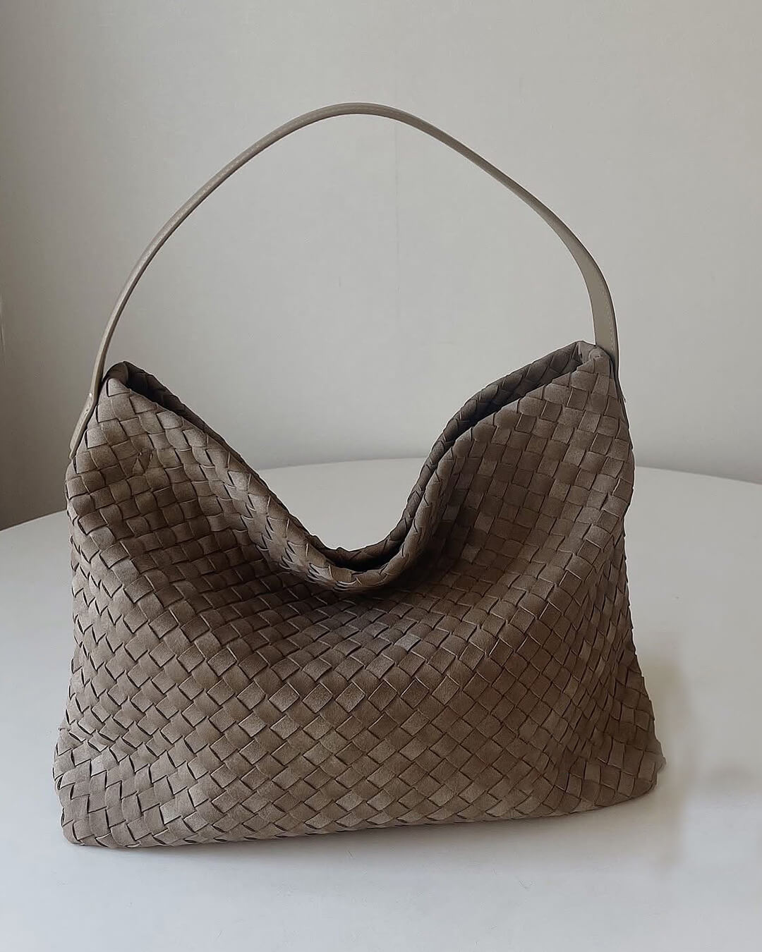 Women's Woven Tote Bag with Minimalist Silhouette - 4