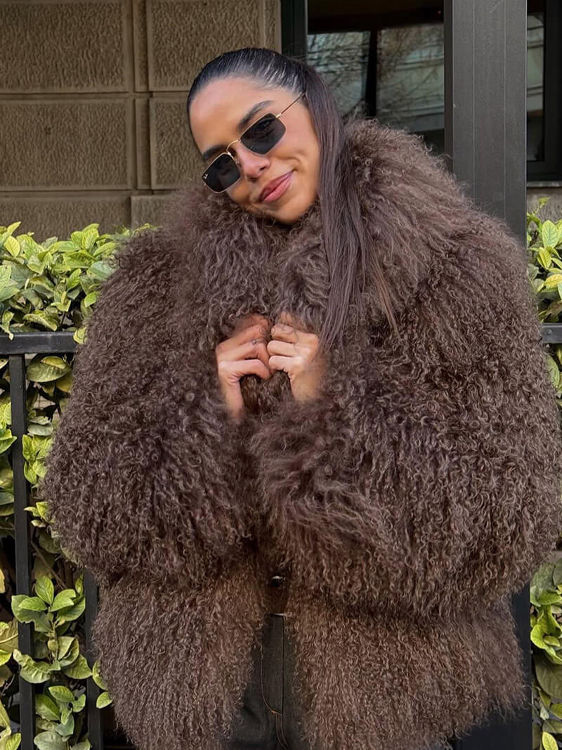 Women's Oversized Faux Fur Coat with Plush Texture - Brown
