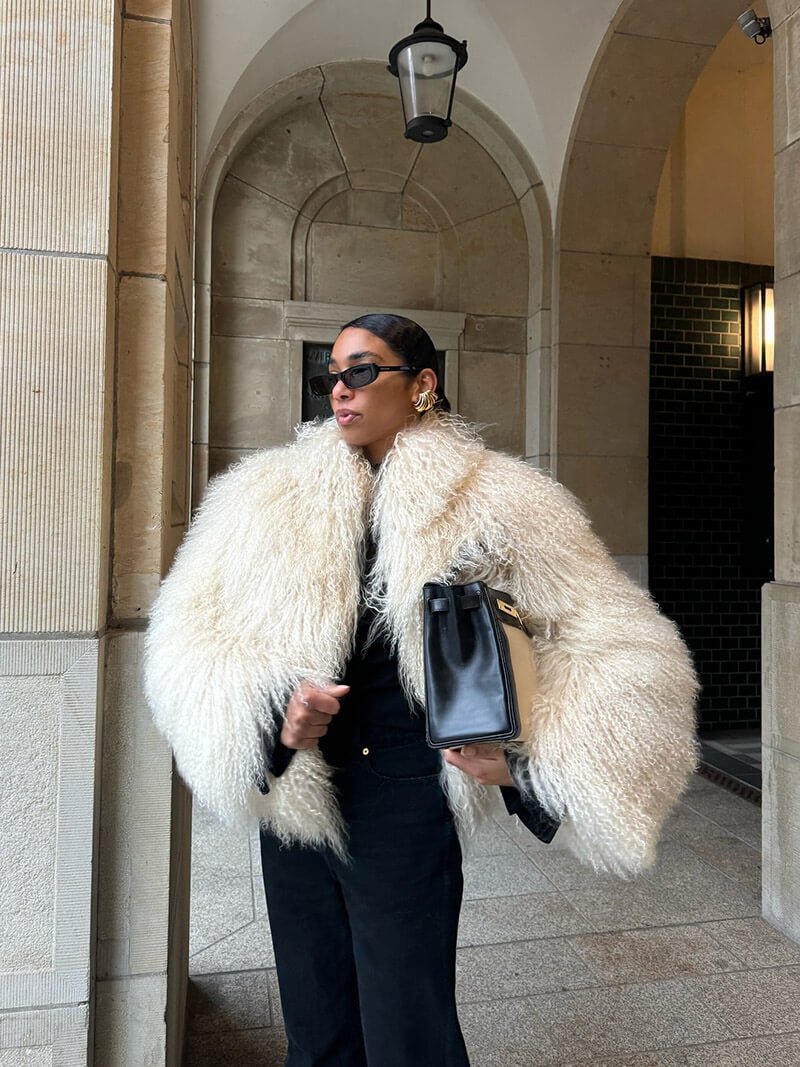 Women's Oversized Faux Fur Coat with Plush Texture - White