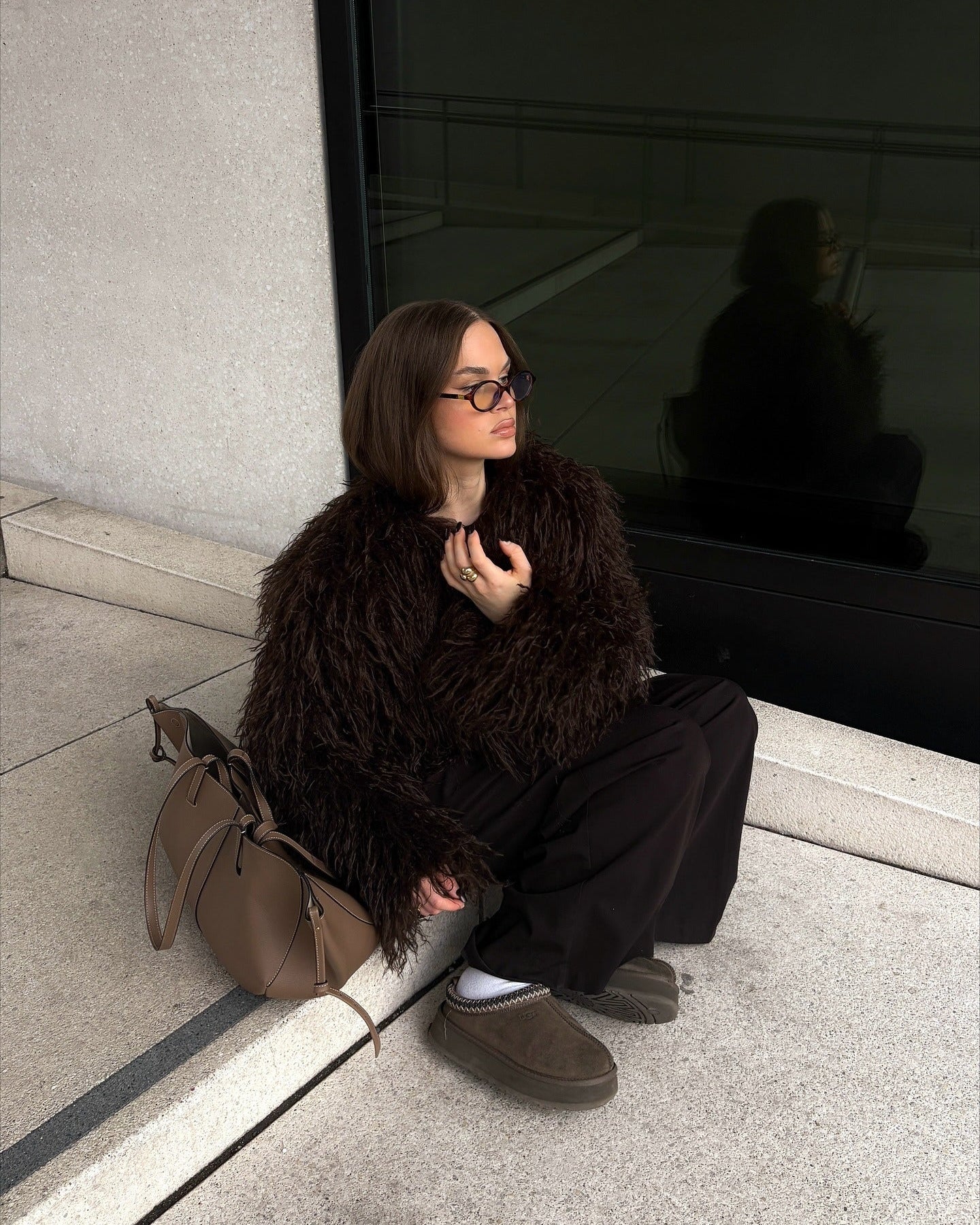 Women's Faux Fur Coat Oversized with Shaggy Texture - 11