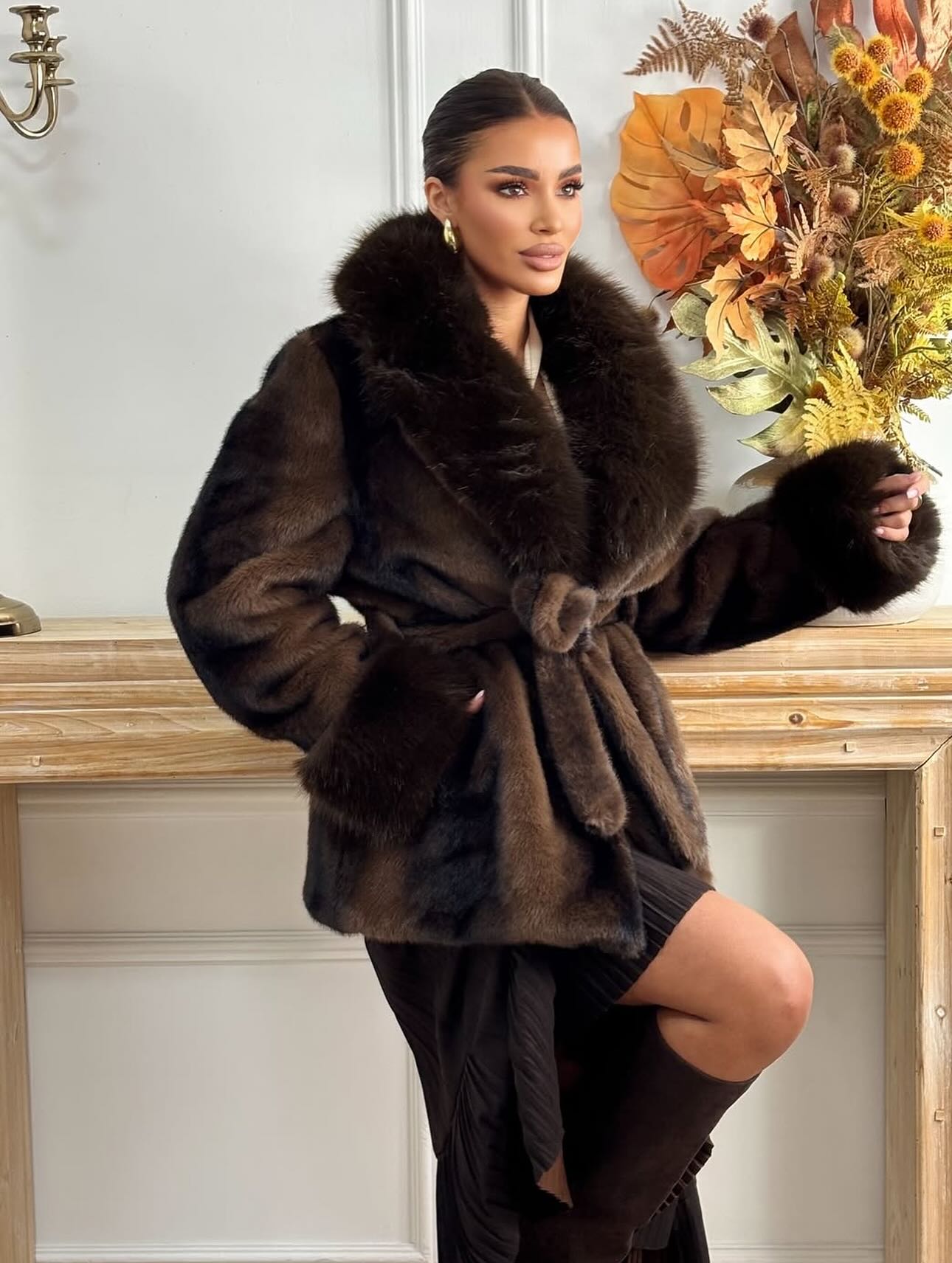 Women's Faux Fur Coat with Tie Waist and Shawl Collar - 5