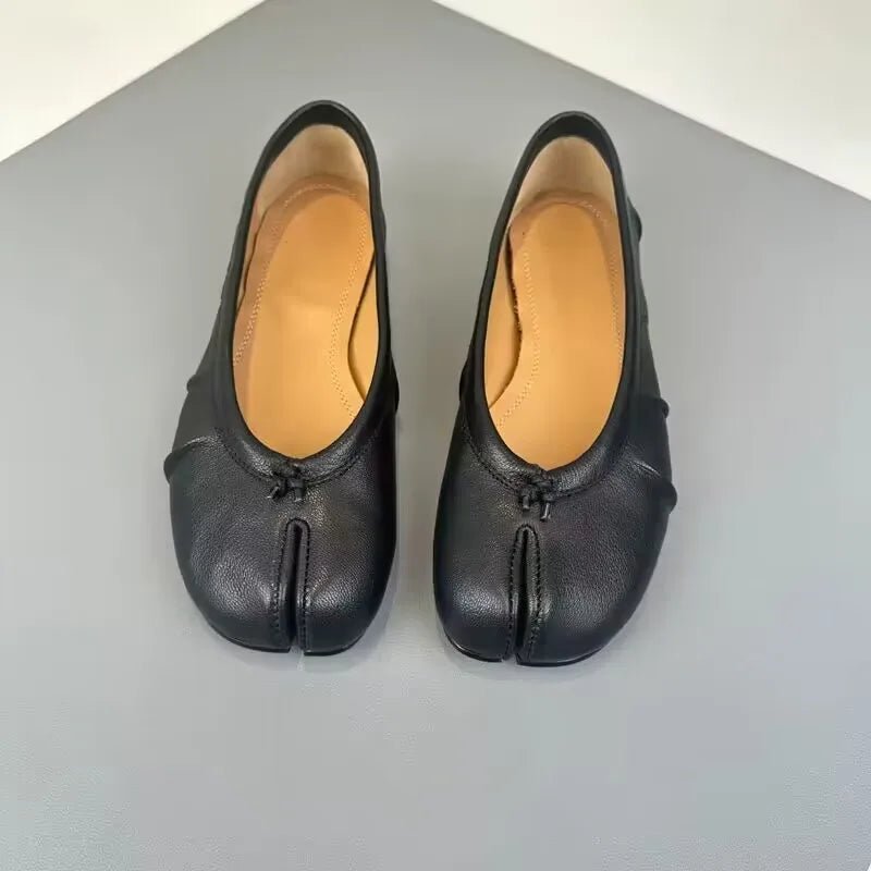Women's Split Toe Mules with Sculptural Silhouette - Black