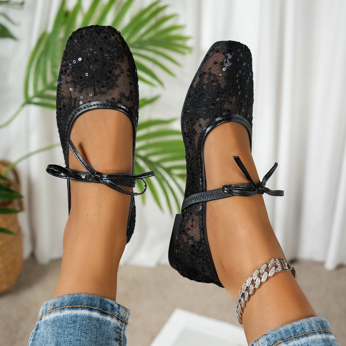 Women's Ballet Flats with Mesh Upper and Square Toe - Black