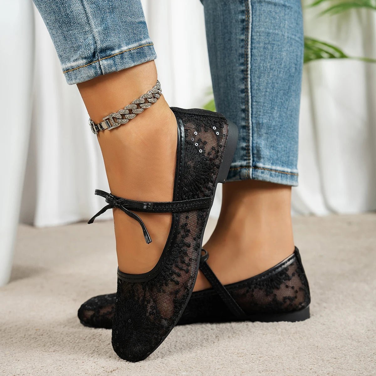 Women's Ballet Flats with Mesh Upper and Square Toe - Black