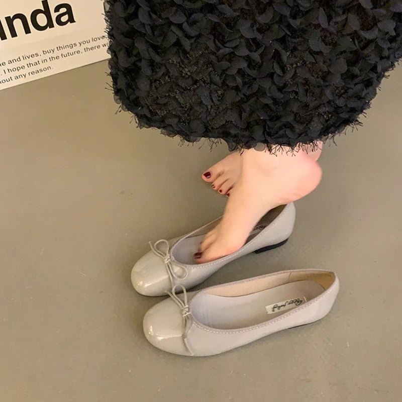 Women's Ballet Flats with Bow Detail and Cushioned Footbed - Grey