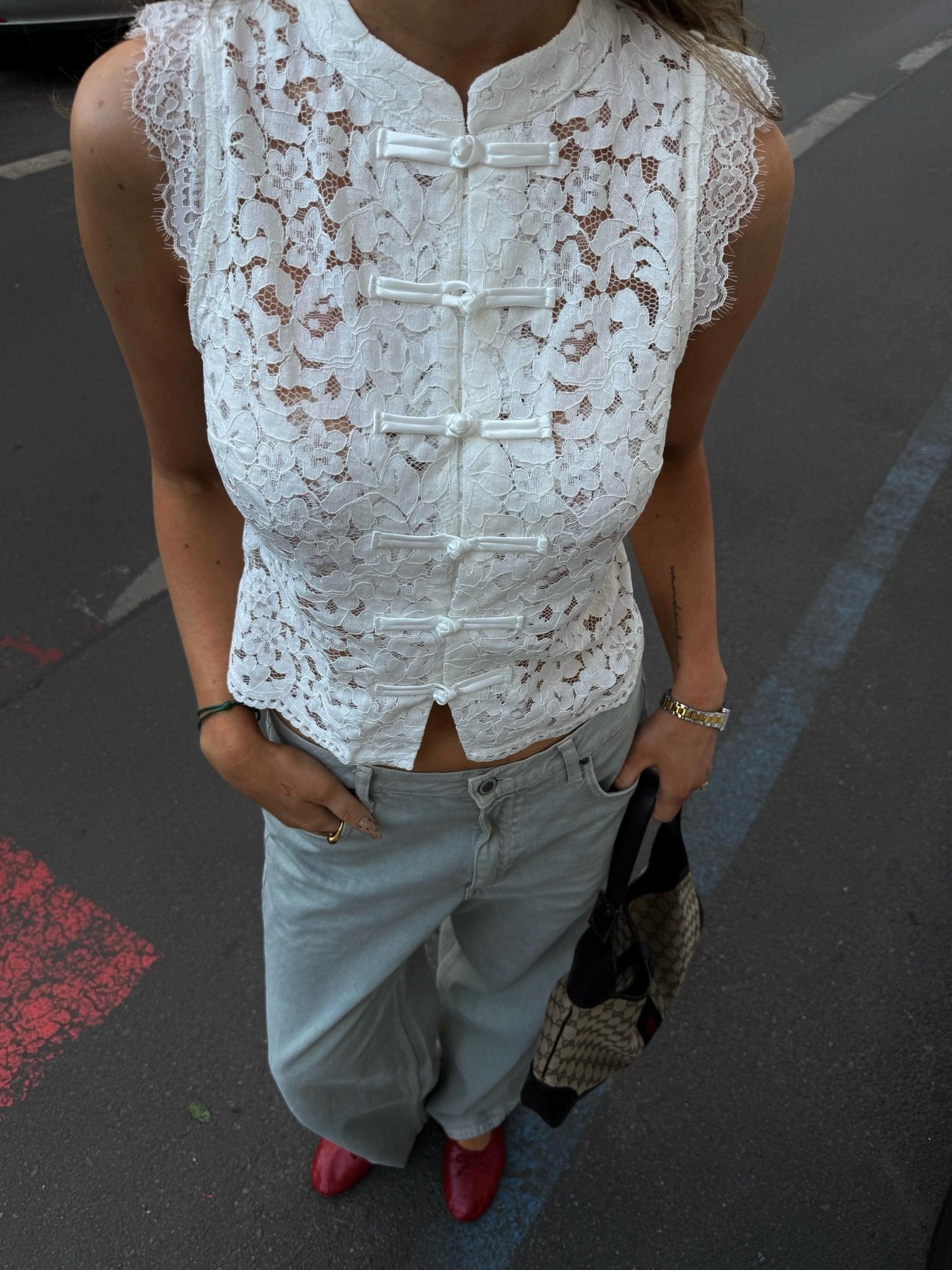 Women's Sleeveless Lace Top with Mandarin Collar - 2