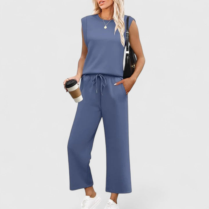 Women's Two-Piece Set Round Neck Cap Sleeve Top with Wide-Leg Trousers - Blue