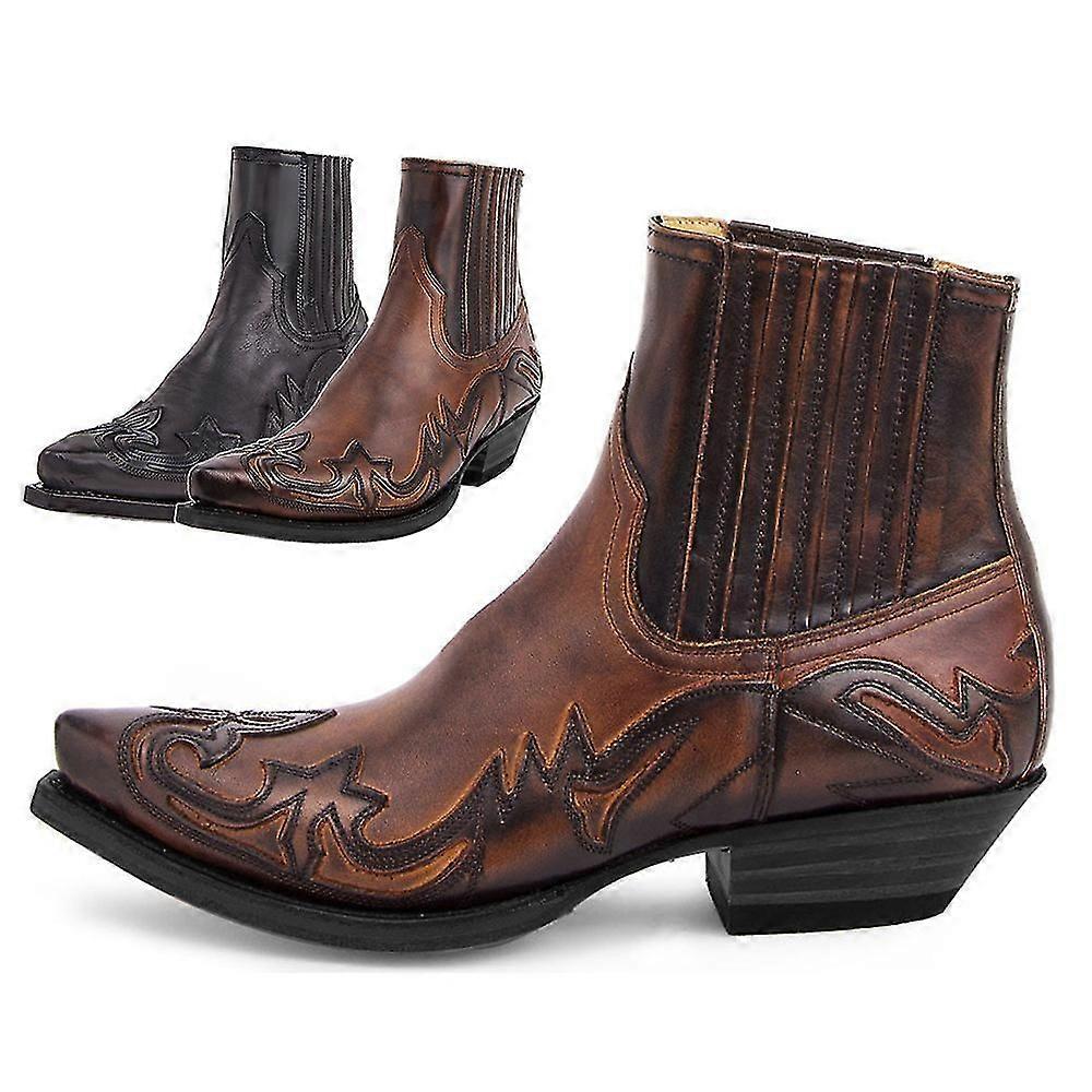 Unisex Western Boots with Stacked Heel and Pointed Toe - 4