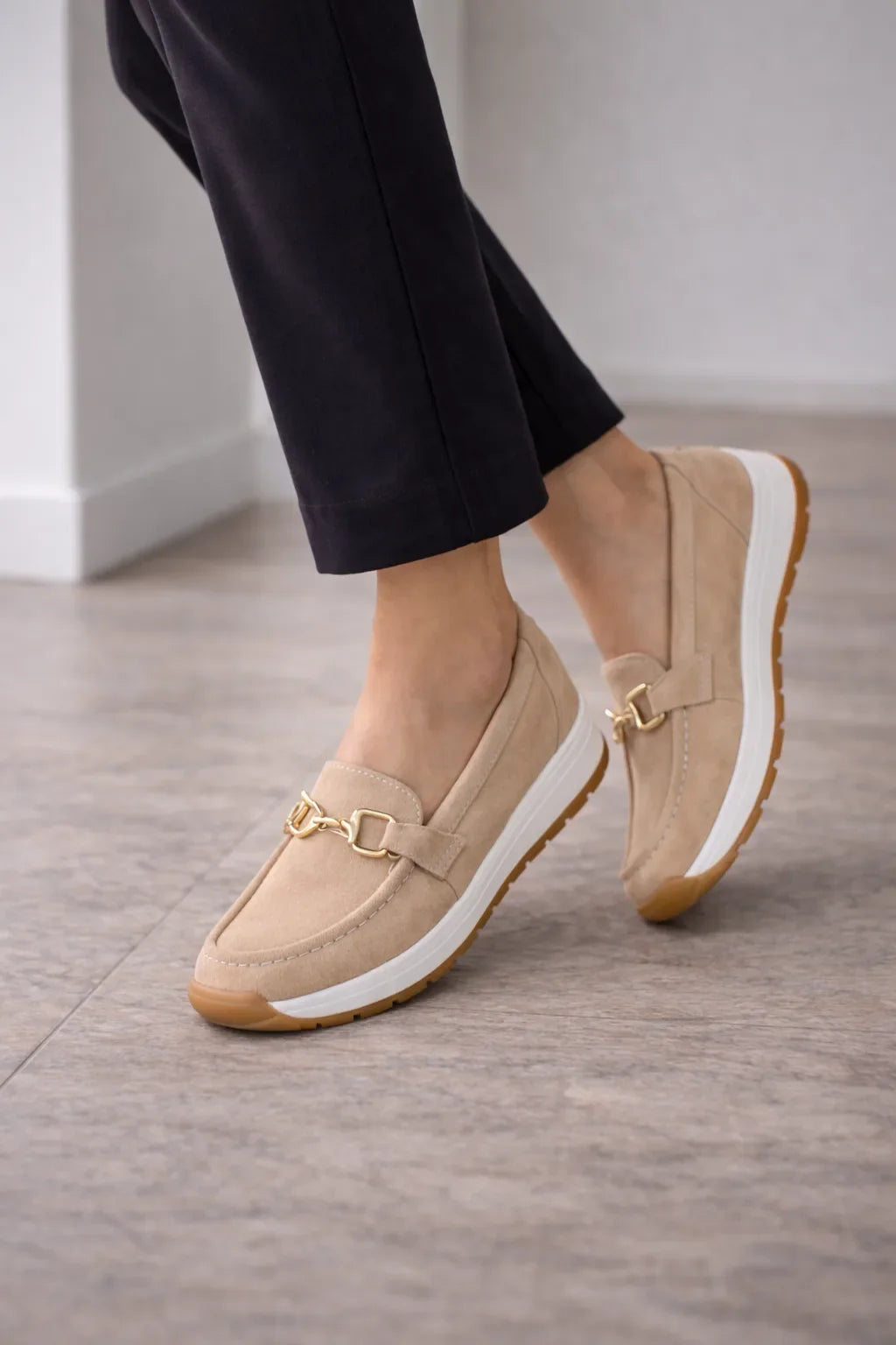 Women's Loafers with Bit Detail and Platform Sole - 2