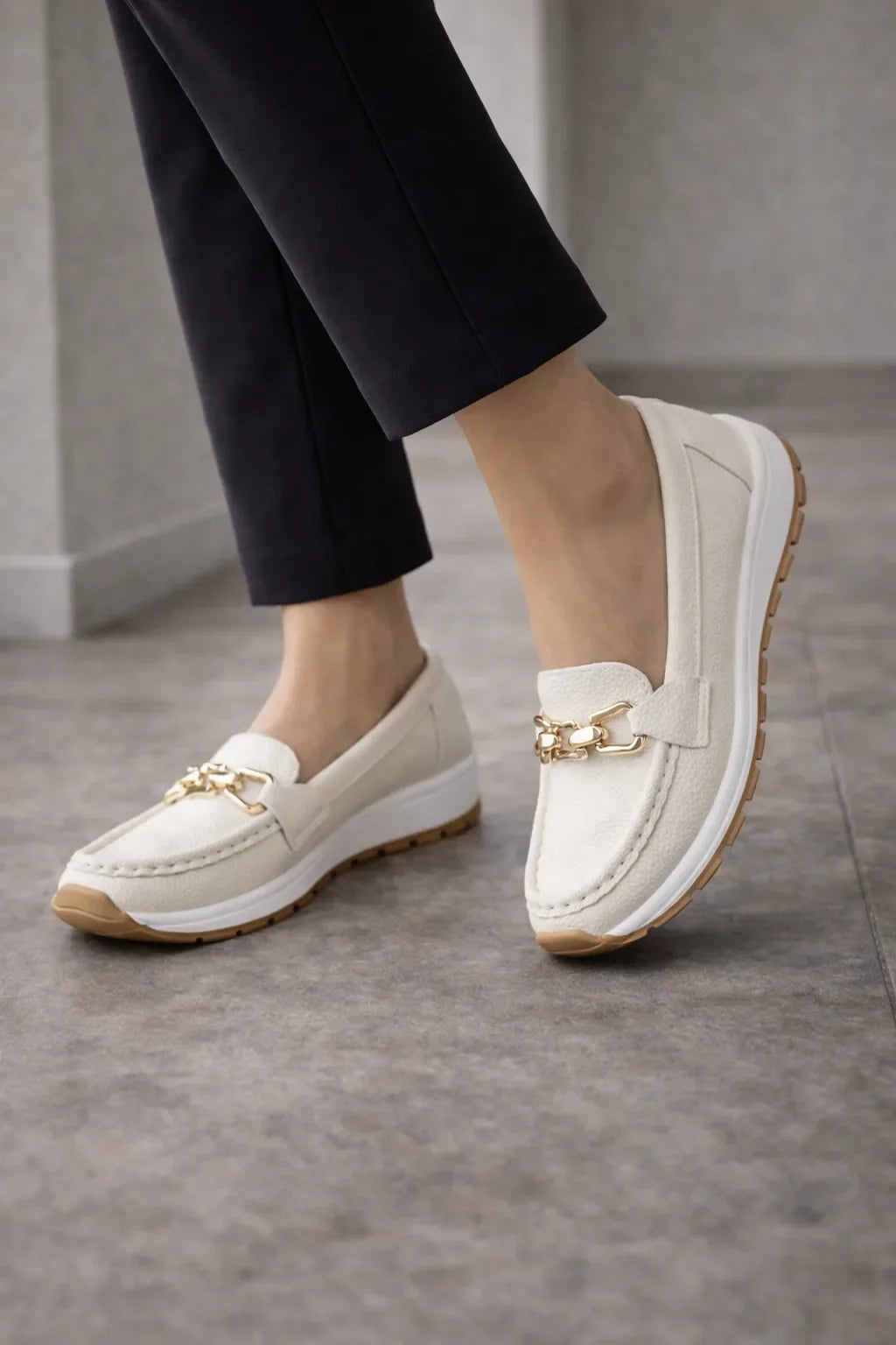 Women's Loafers with Bit Detail and Platform Sole - White